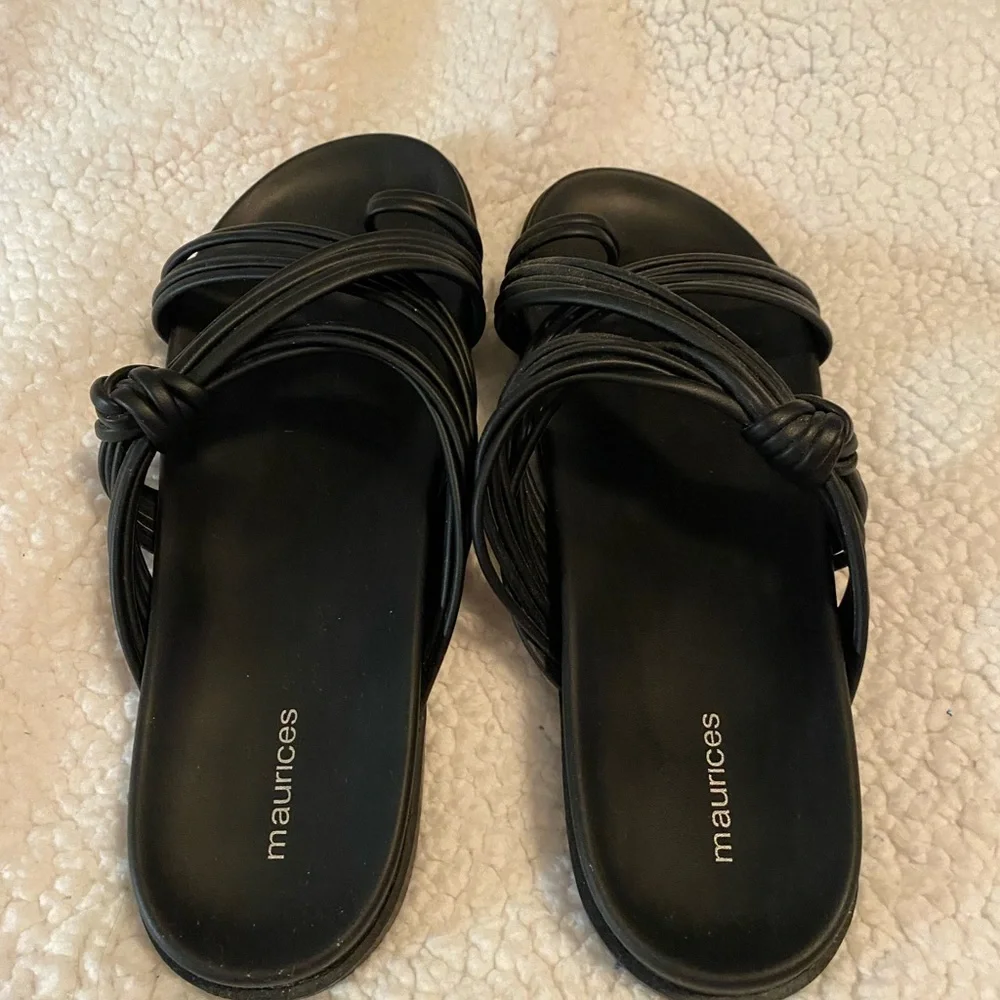 Maurices Black Crisscross Sandals Minimalist Summer Footwear NWOT Size 10M - Picture 2 of 8